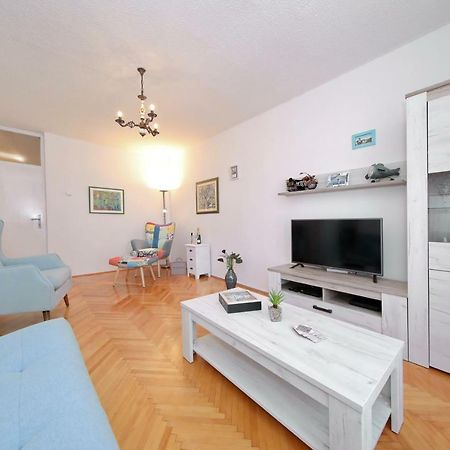 Apartman Lana In City Centre With Garage ซาดาร์ ภายนอก รูปภาพ