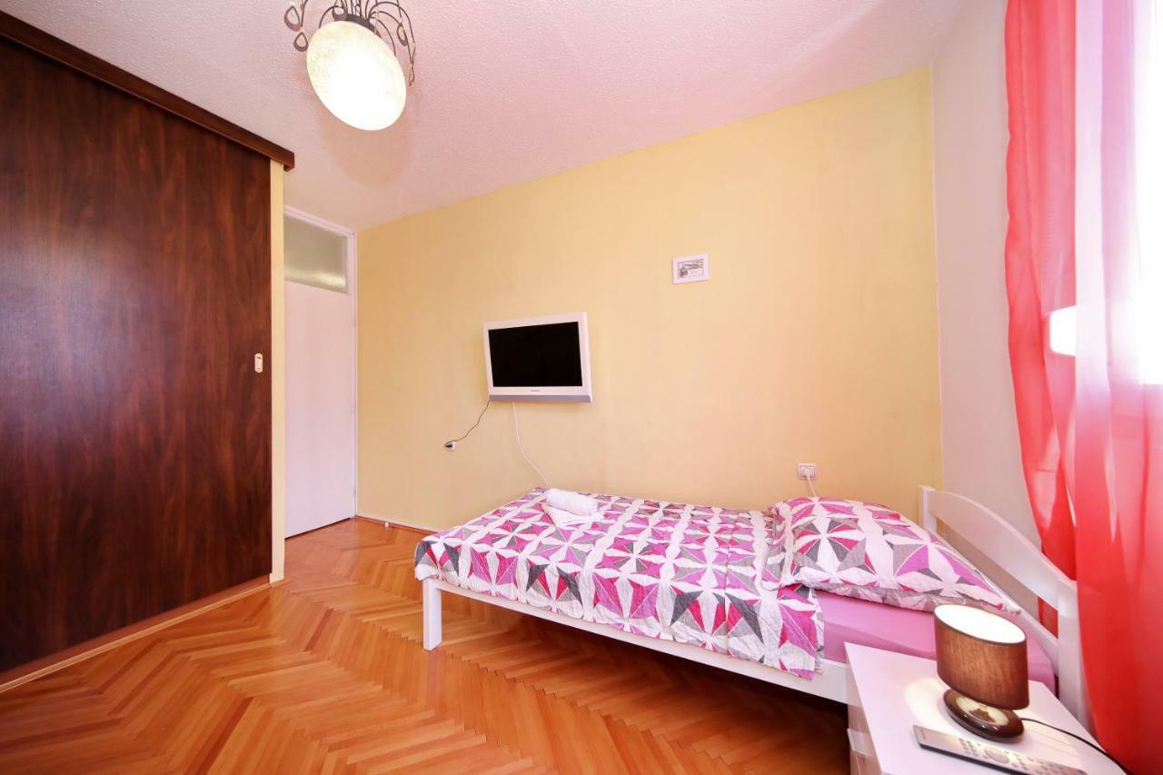 Apartman Lana In City Centre With Garage ซาดาร์ ภายนอก รูปภาพ