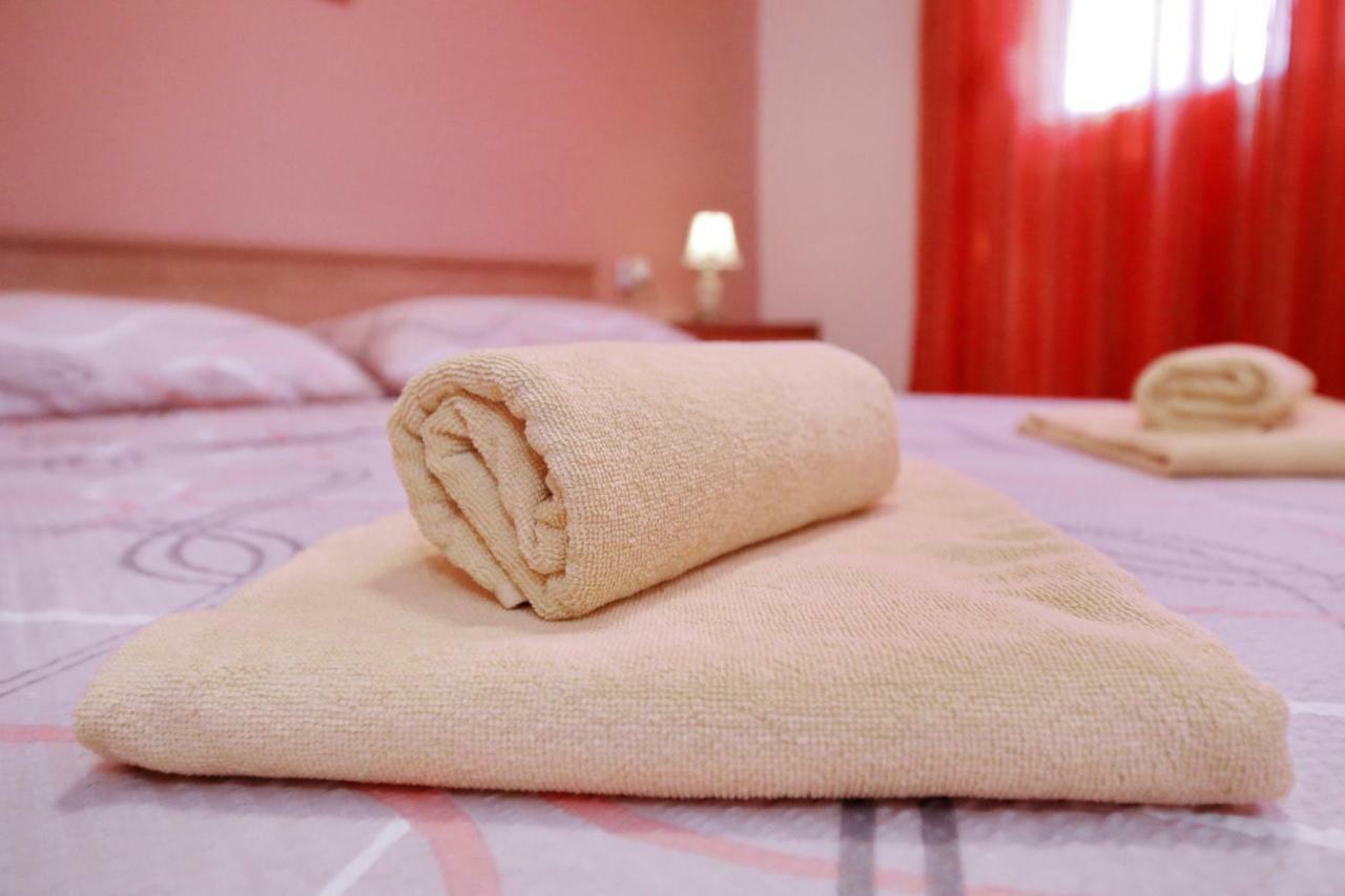 Apartman Lana In City Centre With Garage ซาดาร์ ภายนอก รูปภาพ
